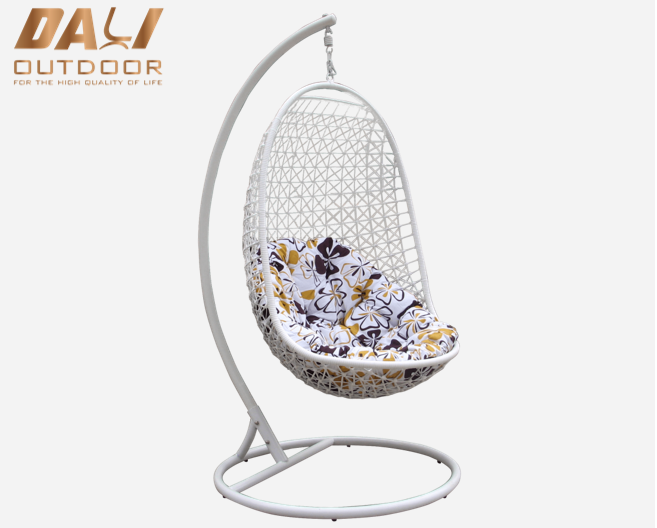 Đồ gỗ ngoài trời đan lát bằng thép Hình quả trứng Vườn treo Sân hiên Ghế xích đu