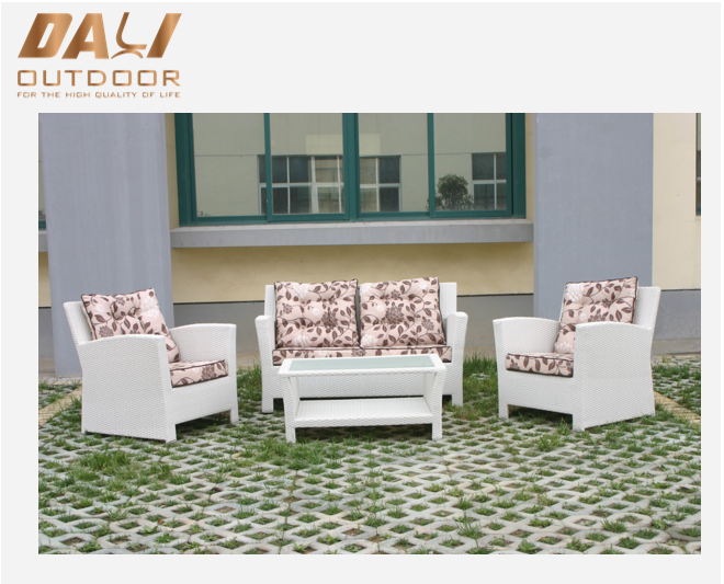 Bộ ghế sofa đan bằng mây trong vườn ngoài trời cho đồ nội thất